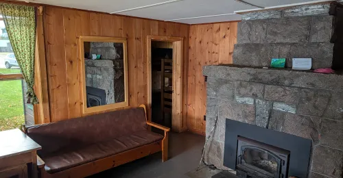 Lower Cabins