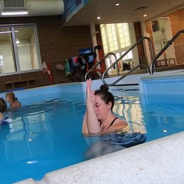 try_it_aqua_yoga.jpg